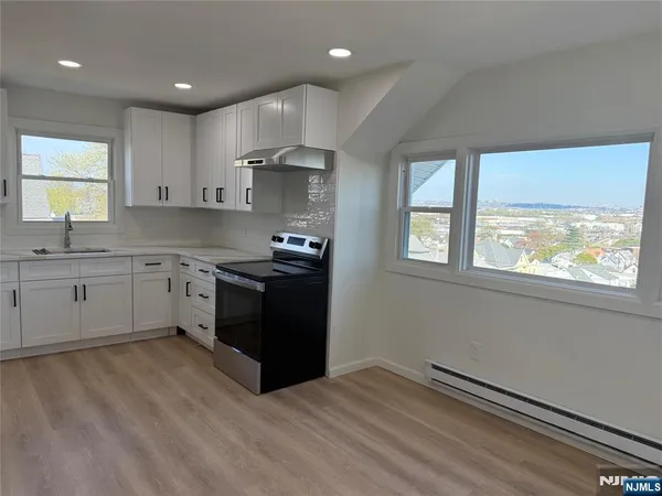 $2,495 | 60 Prospect Terrace, Unit 2, East Rutherford, NJ 07073