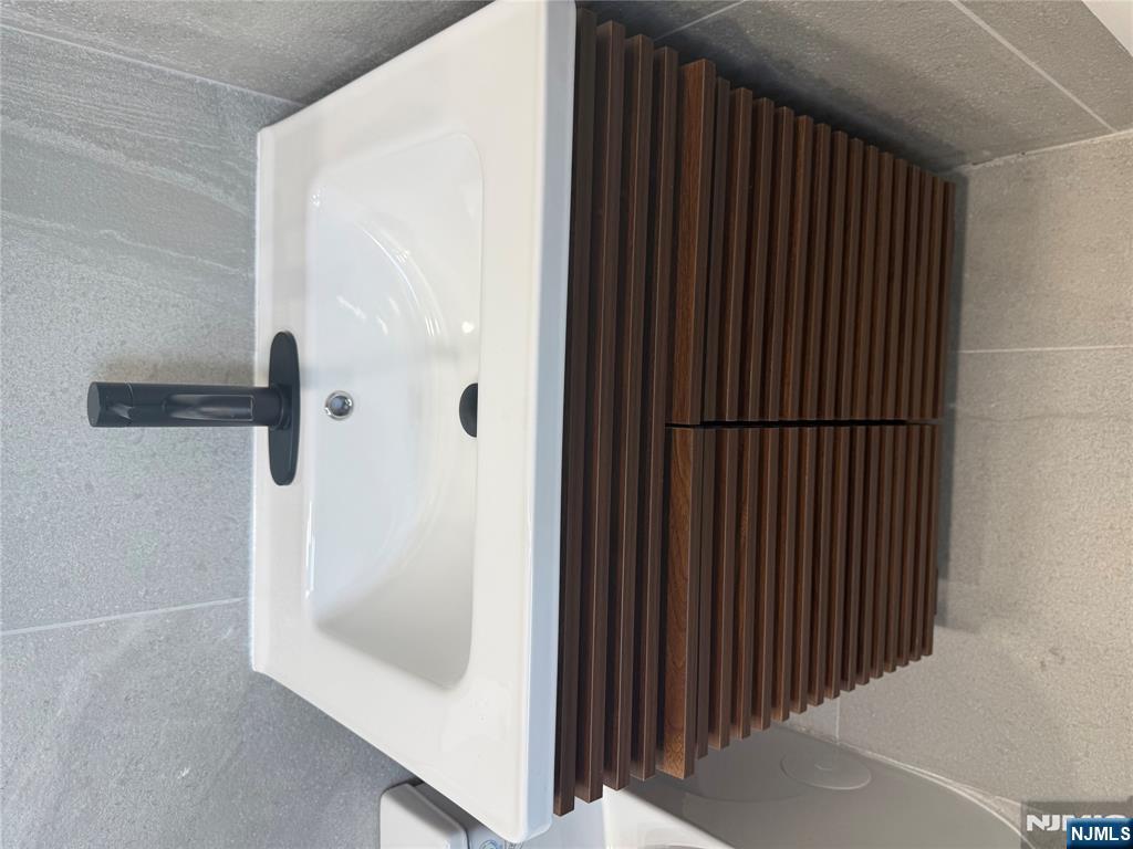 60 Prospect Terrace, Unit 2 East Rutherford, NJ 07073 - Photo 5 of 13