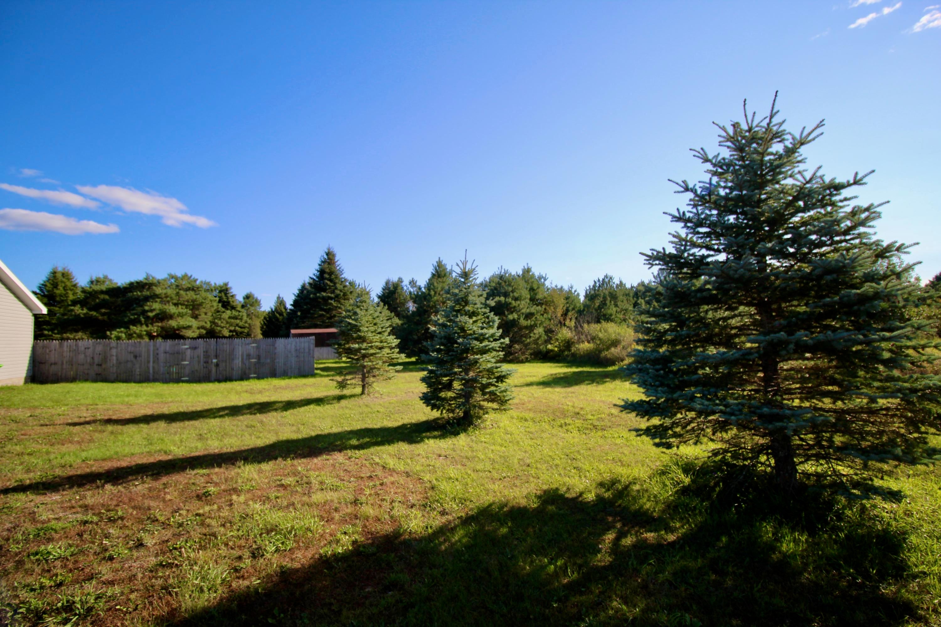 2301 Cardinal Circle Cheboygan, MI 49721 - Photo 8 of 25 Gallery Image 8