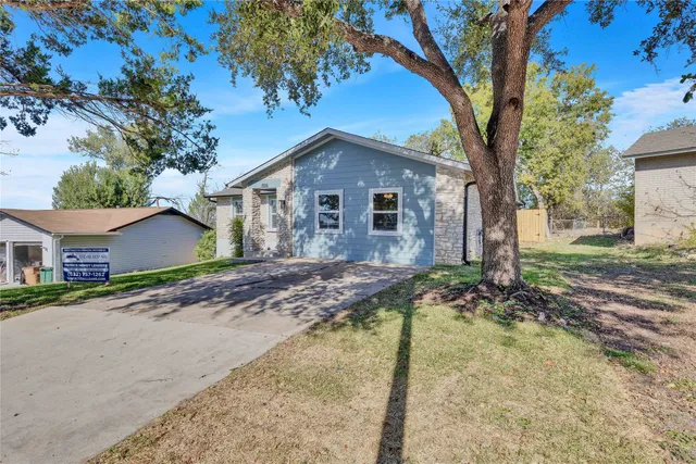 $2,000 | 8216 View Ridge Drive, Austin, TX 78724