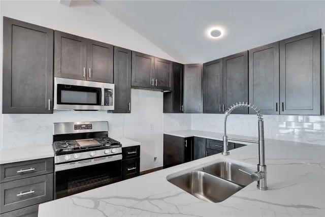 $2,150 | 8216 View Ridge Drive, Austin, TX 78724