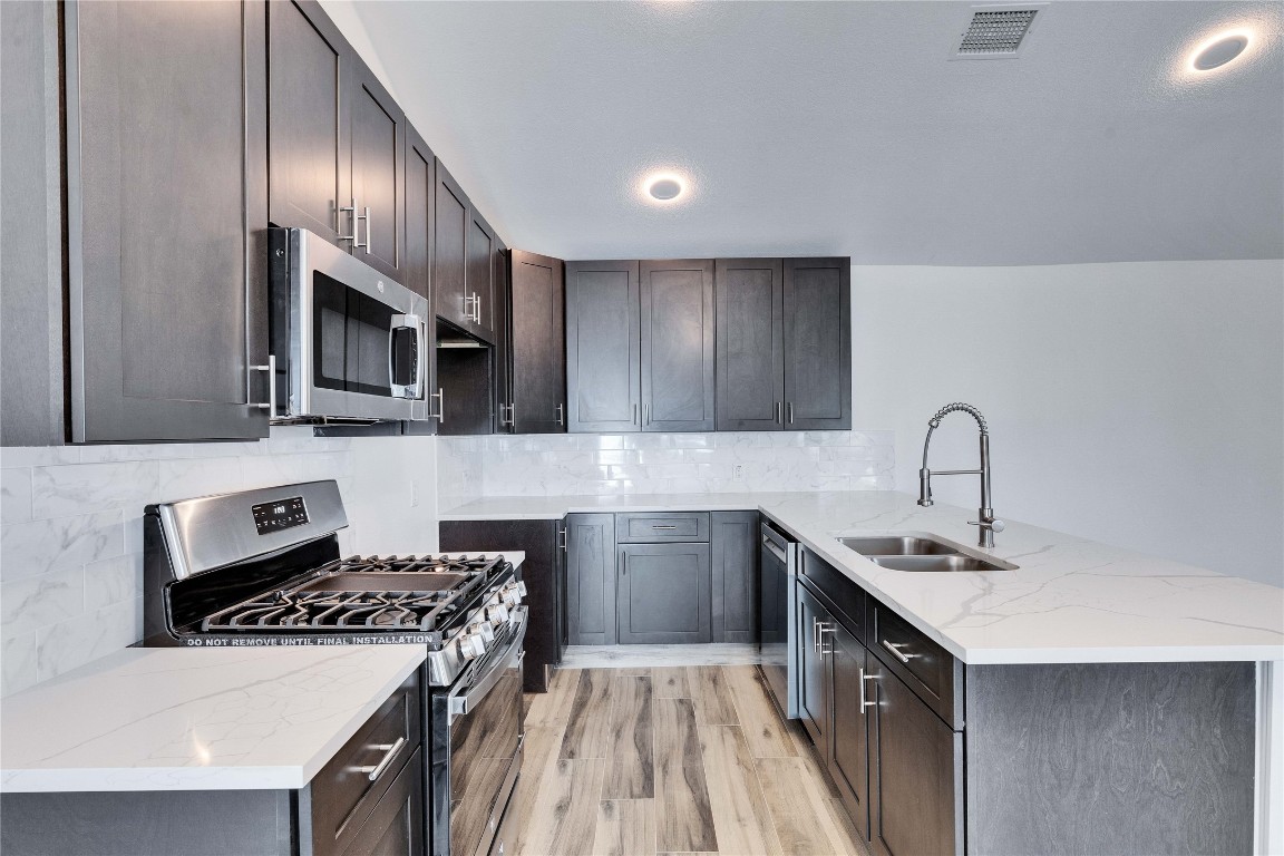 8216 View Ridge Drive Austin, TX 78724 - Photo 7 of 27