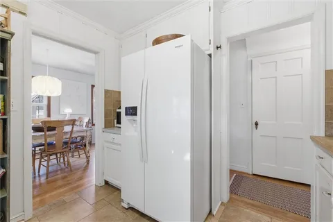 $440,000 | 3007 West 51st Terrace, Westwood, KS 66205