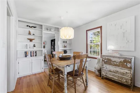 $440,000 | 3007 West 51st Terrace, Westwood, KS 66205