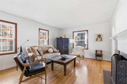 $440,000 | 3007 West 51st Terrace, Westwood, KS 66205