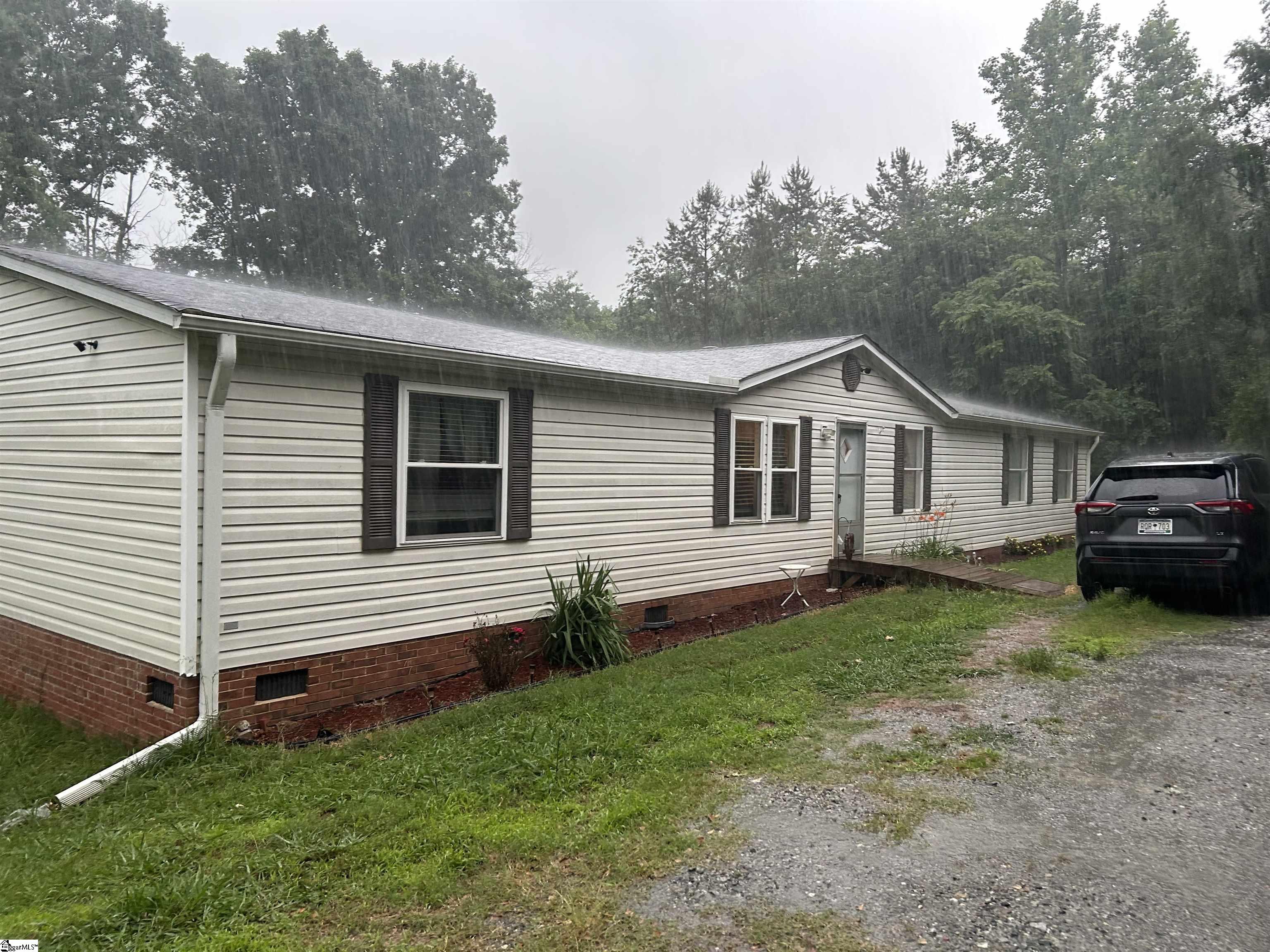 98 McKey Road Piedmont, SC 29673 - Photo 2 of 38