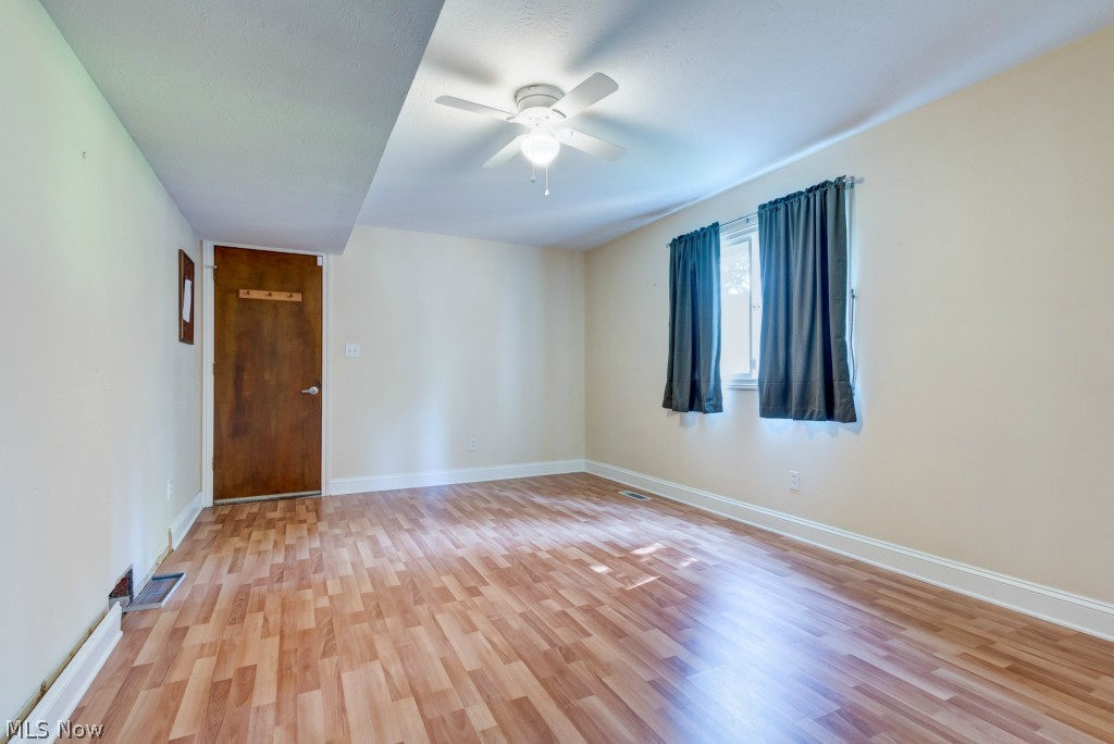 2490 Hubbard Road Madison, OH 44057 - Photo 10 of 22