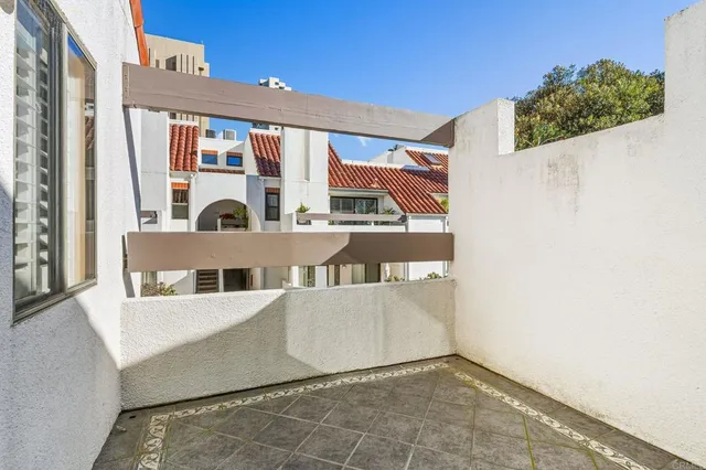 $675,000 | 701 Kettner Boulevard, Unit 218, San Diego, CA 92101