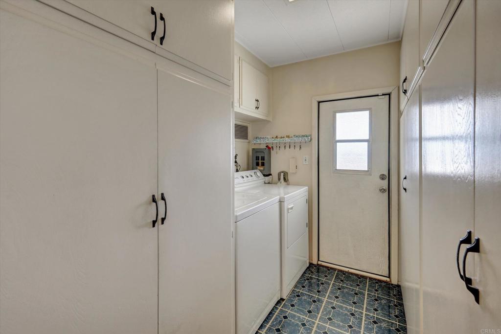 287 Robin Lane Oceanside, CA 92057 - Photo 21 of 27 a bathroom with a shower and a sink