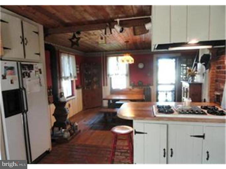 455 Country Club Road Easton, PA 18045 - Photo 4 of 25 Gallery Image 4