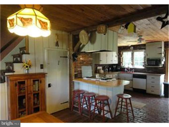 455 Country Club Road Easton, PA 18045 - Photo 5 of 25 Gallery Image 5