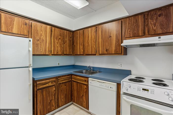 2921 Leisure World Silver Spring, Unit 1317 Silver Spring, MD 20906 - Photo 17 of 57