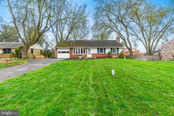 $325,000 | 1444 Glen Moore Circle, Lancaster, PA 17601