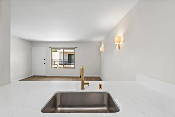$2,500 | 7 Linda Vista Road, Unit 7, San Diego, CA 92111