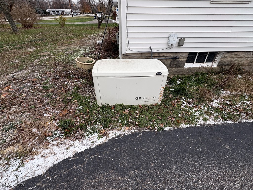 5544 Highland Road Cleveland, OH 44143 - Photo 14 of 15 Generac Whole Home Generator