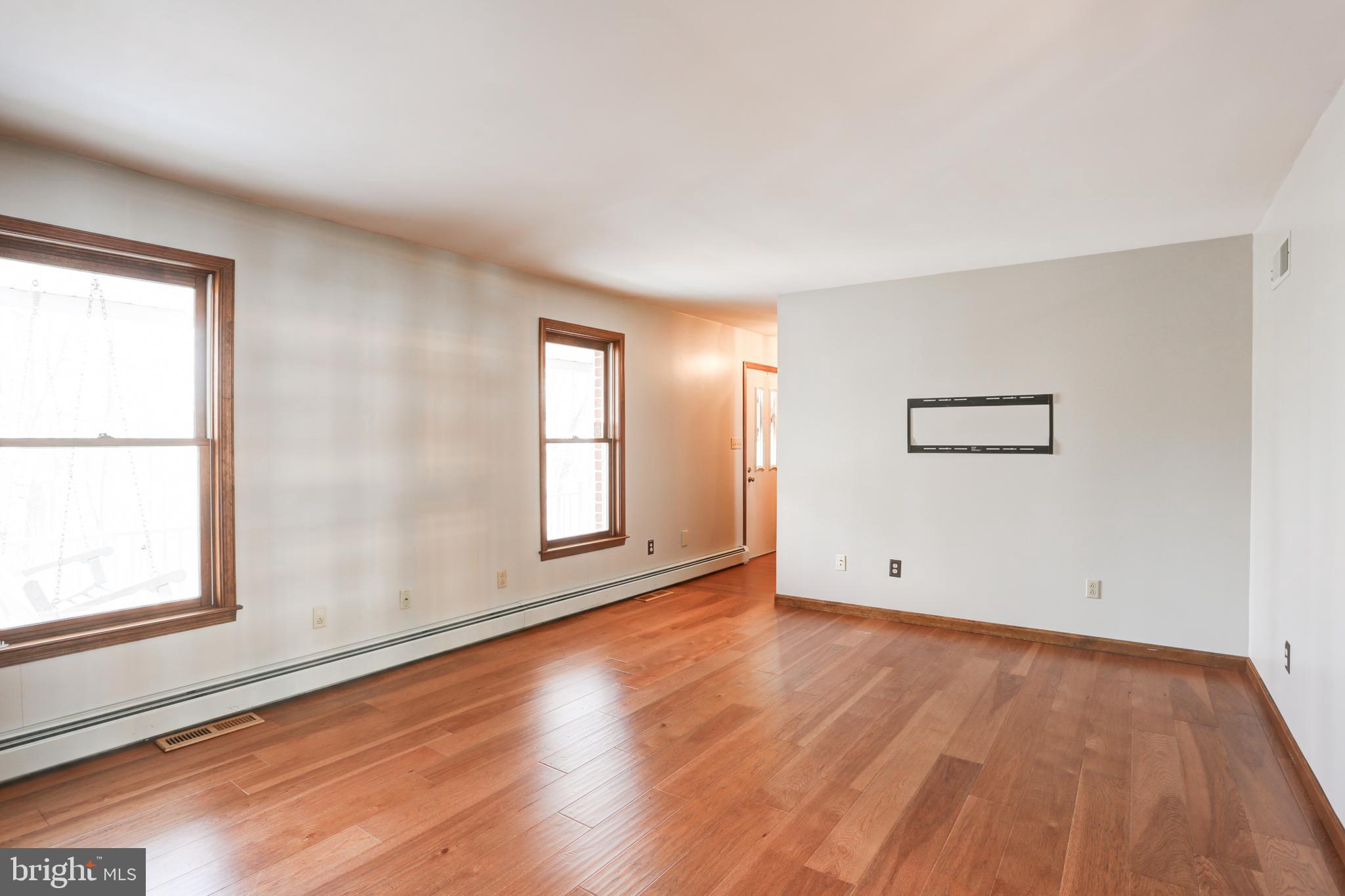 39 Chain Saw Road Dillsburg, PA 17019 - Photo 6 of 45 Gallery Image 6