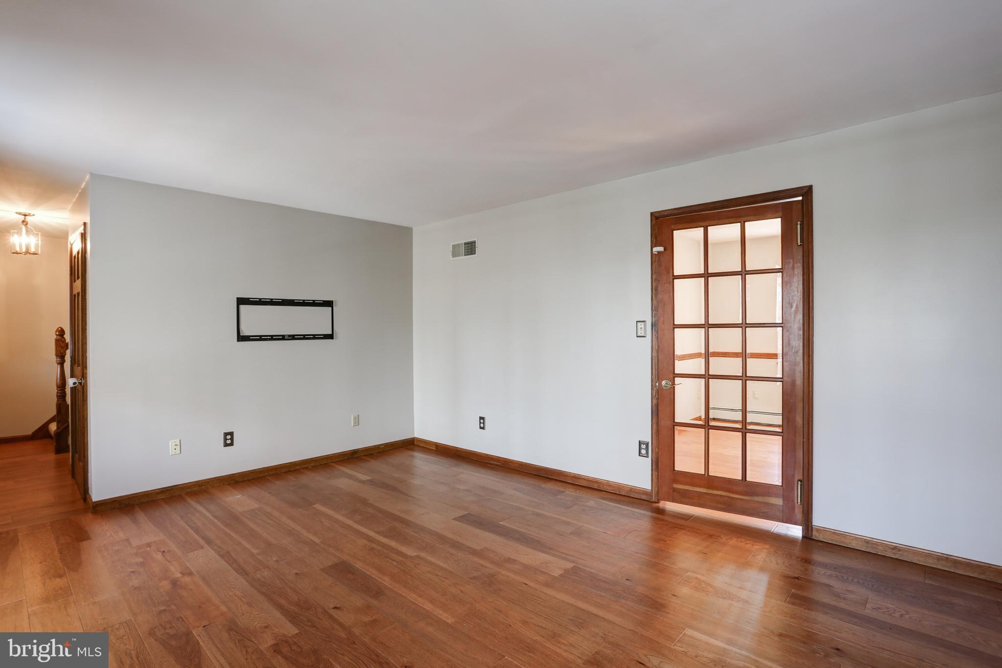 39 Chain Saw Road Dillsburg, PA 17019 - Photo 7 of 45 Gallery Image 7
