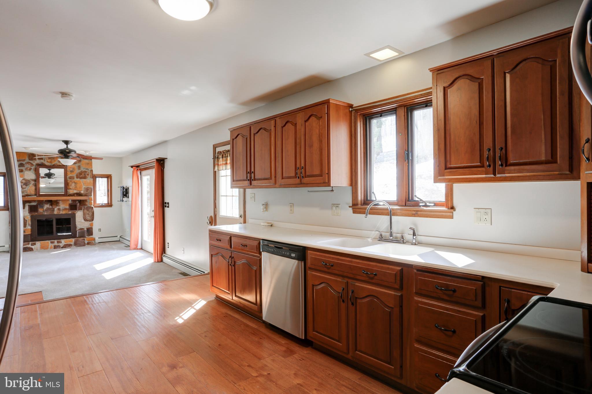 39 Chain Saw Road Dillsburg, PA 17019 - Photo 10 of 45 Gallery Image 10