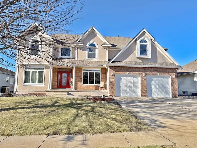 $575,000 | 3796 Southwest Boulder Drive, Lee's Summit, MO 64082