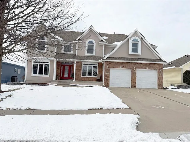 $575,000 | 3796 Southwest Boulder Drive, Lee's Summit, MO 64082