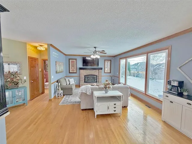 $575,000 | 3796 Southwest Boulder Drive, Lee's Summit, MO 64082