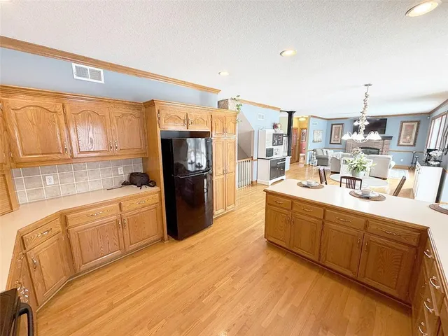 $575,000 | 3796 Southwest Boulder Drive, Lee's Summit, MO 64082