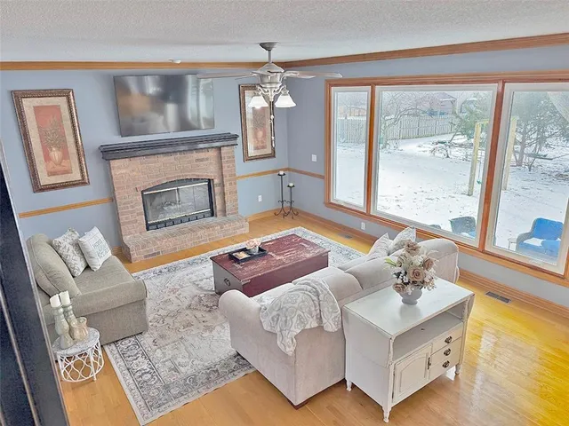 $575,000 | 3796 Southwest Boulder Drive, Lee's Summit, MO 64082