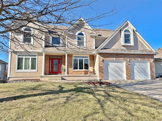 $575,000 | 3796 Southwest Boulder Drive, Lee's Summit, MO 64082