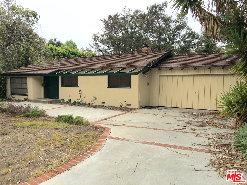 875 Brooktree Road Pacific Palisades, CA 90402 - Photo 2 of 6 Gallery Image 2