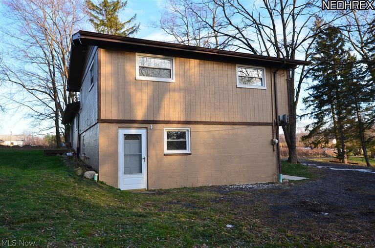 5495 Ford Road Madison, OH 44057 - Photo 7 of 15 Ground level entry