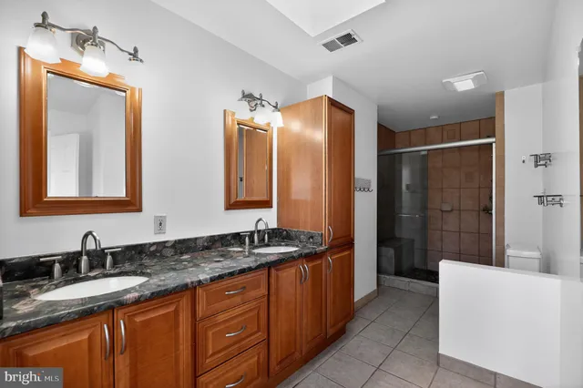 $4,699 | 102 Cunningham Park Court Southeast, Vienna, VA 22180