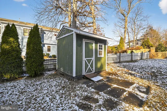 $4,699 | 102 Cunningham Park Court Southeast, Vienna, VA 22180