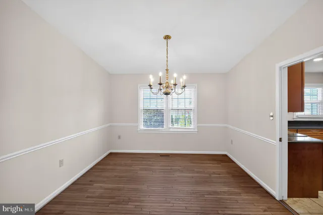 $4,699 | 102 Cunningham Park Court Southeast, Vienna, VA 22180