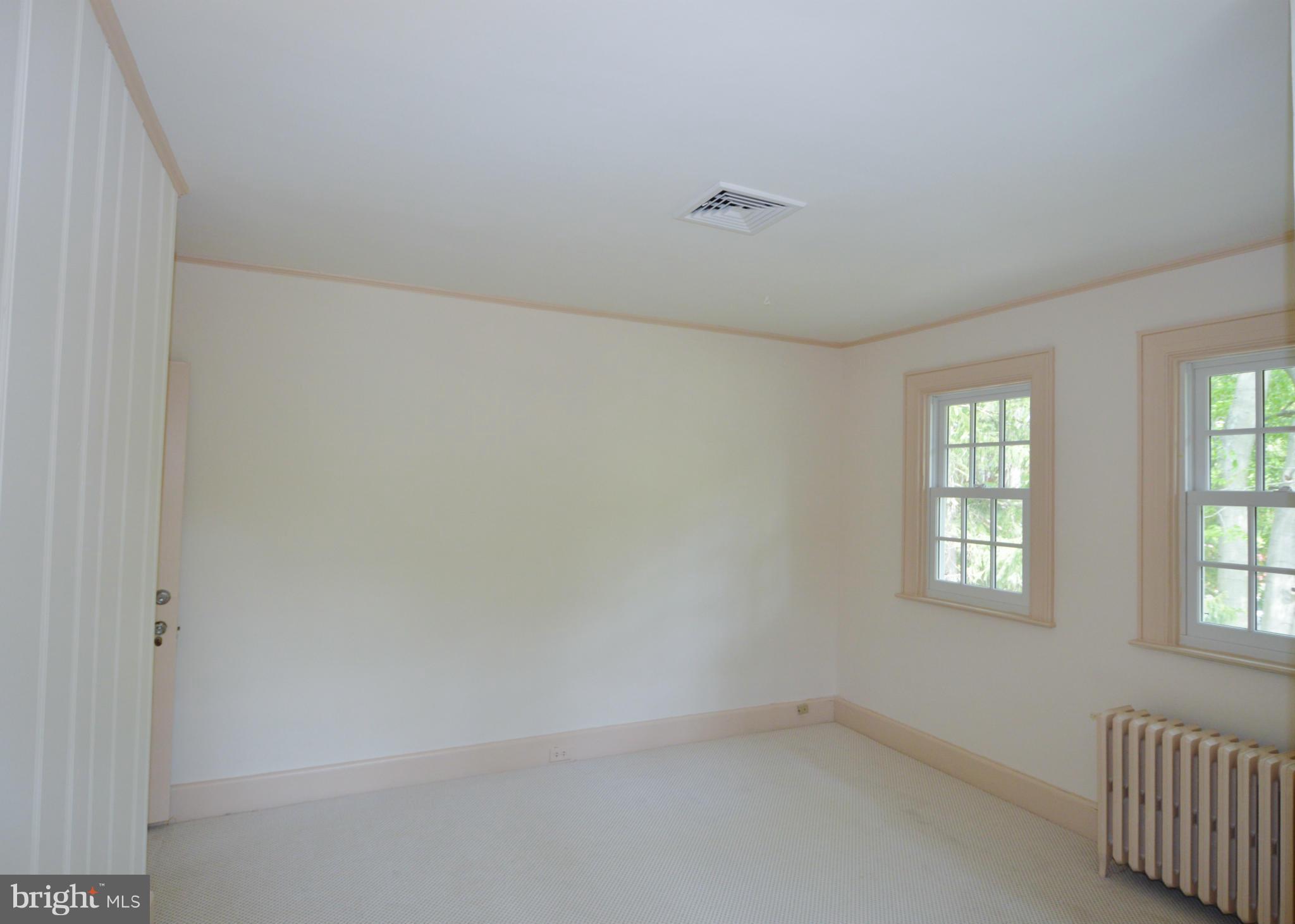 2240 Crest Road Baltimore, MD 21209 - Photo 16 of 25 Bedroom