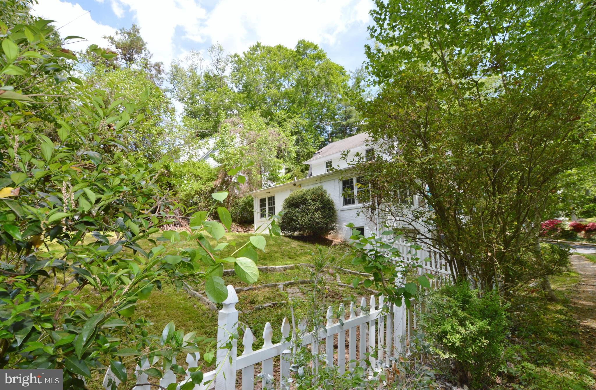 2240 Crest Road Baltimore, MD 21209 - Photo 22 of 25 View
