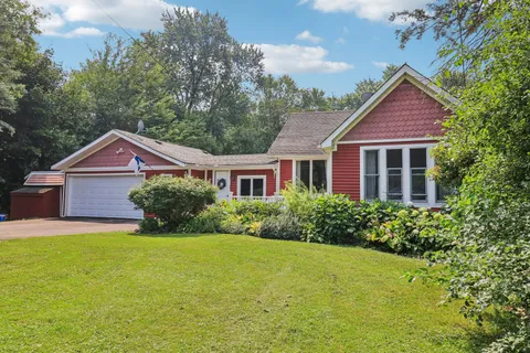$579,000 | 26225 West Merton Road, Barrington, IL 60010