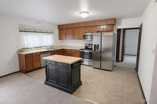 $290,000 | 26230 Woodhill Court, Warrenton, MO 63383