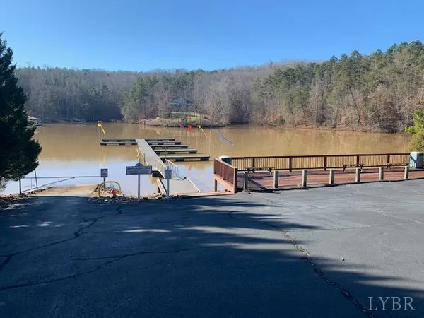 a view of a lake with houses