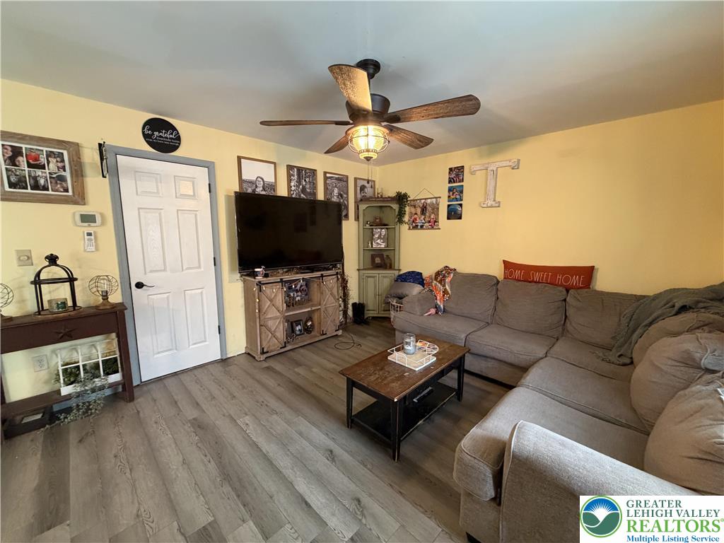 303 East Mountain Top Road Summit Hill, PA 18250 - Photo 10 of 31