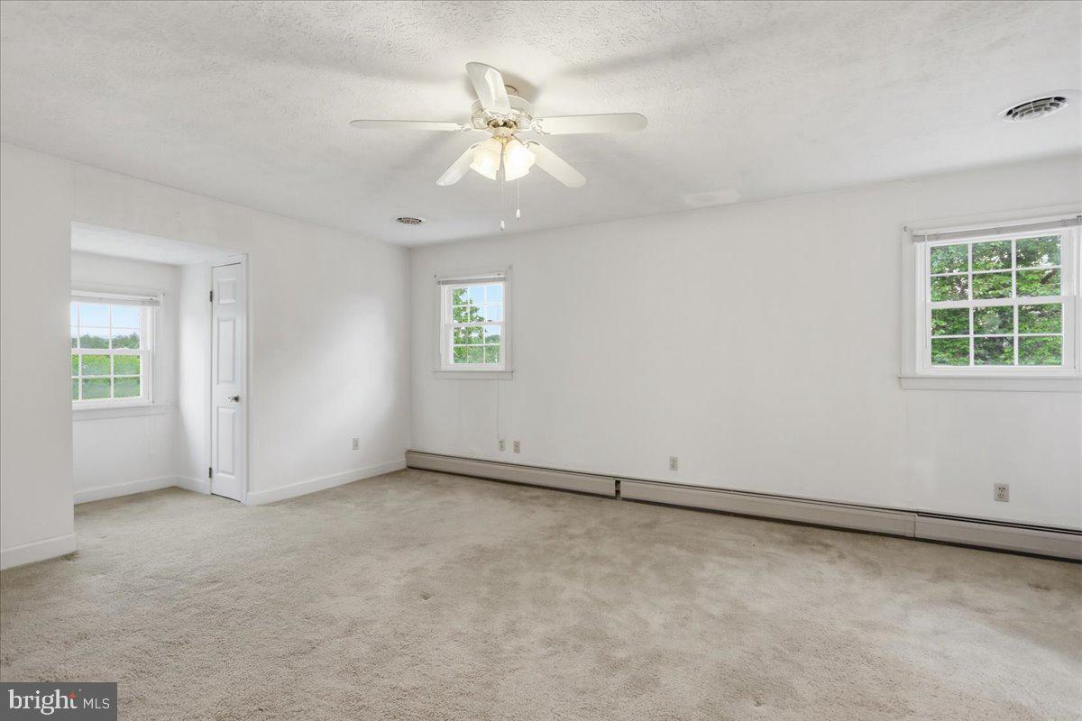 2447 Headquarters Road Edinburg, VA 22824 - Photo 26 of 58 Main Bedroom w/ full bath