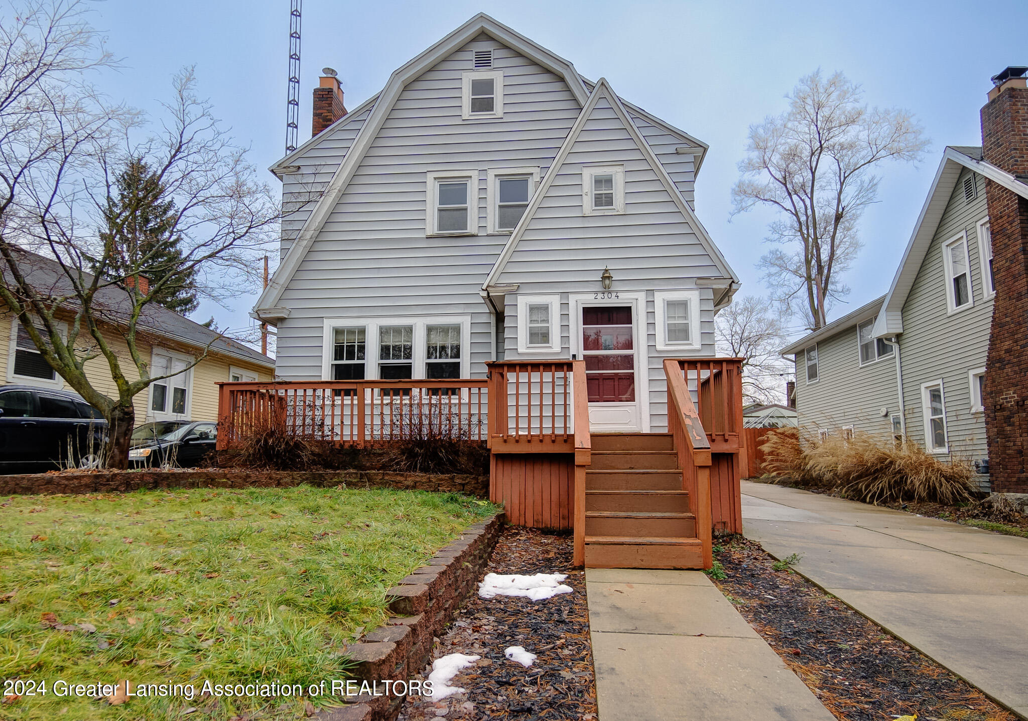 2304 Strathmore Road Lansing, MI 48910 - Photo 2 of 44 Frontal Photo