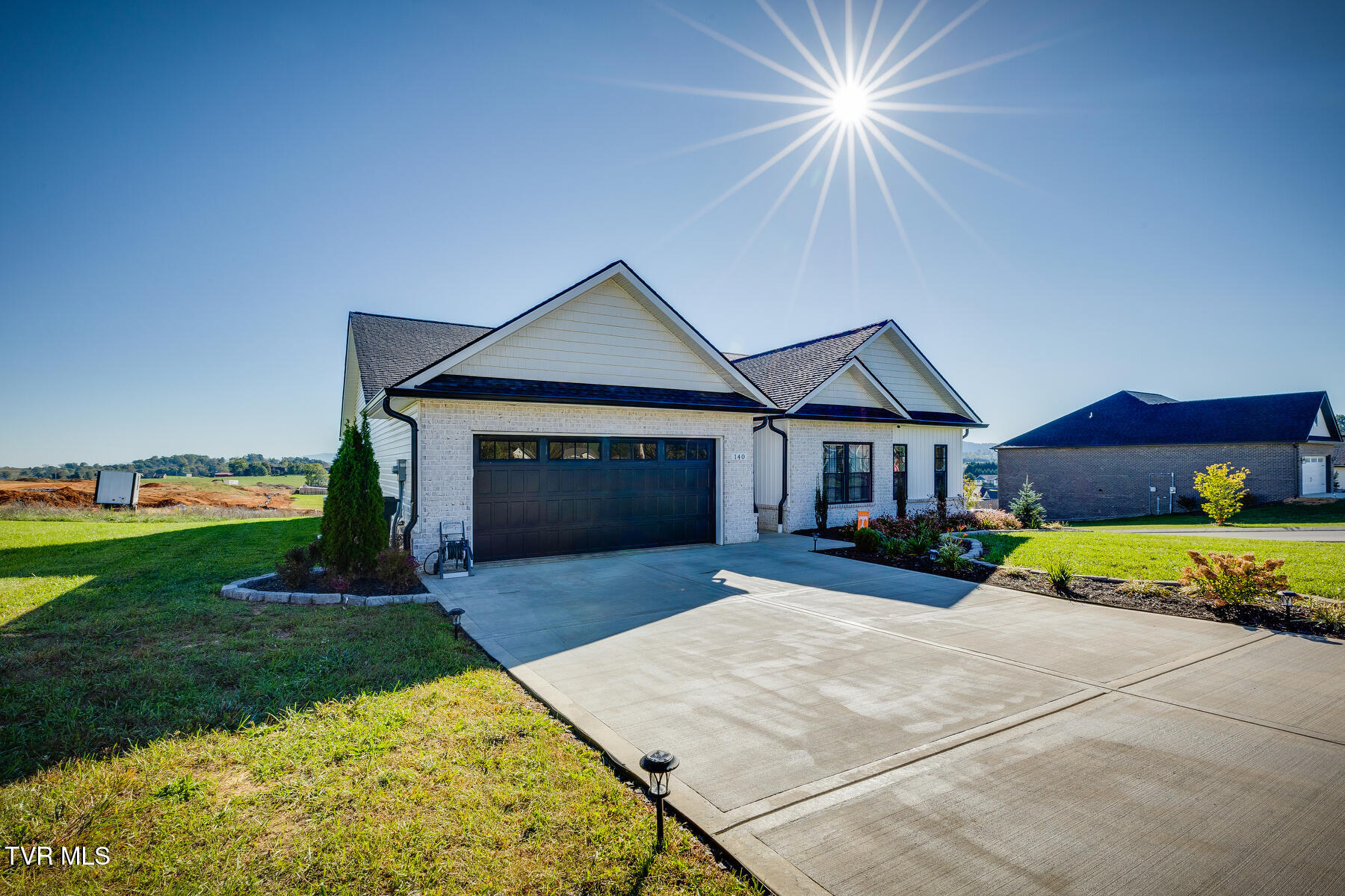 140 Bob Ford Road Jonesborough, TN 37659 - Photo 2 of 25 002