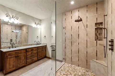 $1,275,000 | 831 Legendary Lane, Gun Barrel City, TX 75156