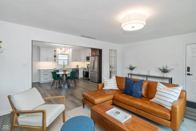 $4,000 | 110 1st Street Southeast, Carmel, IN 46032