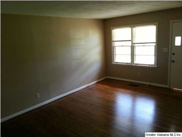 448 Sunhill Road Northwest Birmingham, AL 35215 - Photo 5 of 8