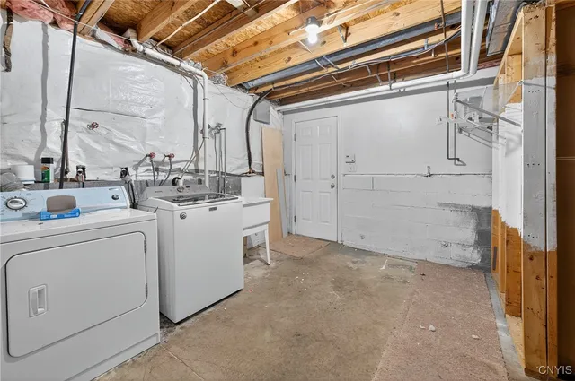 $315,000 | 6063 Owlwood Drive, Cicero, NY 13039