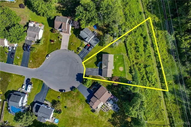 $315,000 | 6063 Owlwood Drive, Cicero, NY 13039