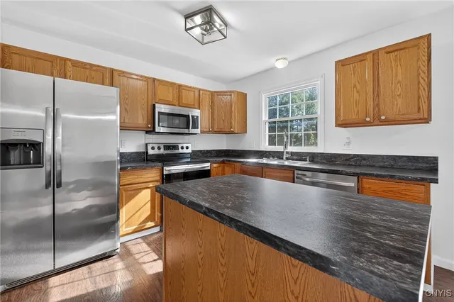 $315,000 | 6063 Owlwood Drive, Cicero, NY 13039