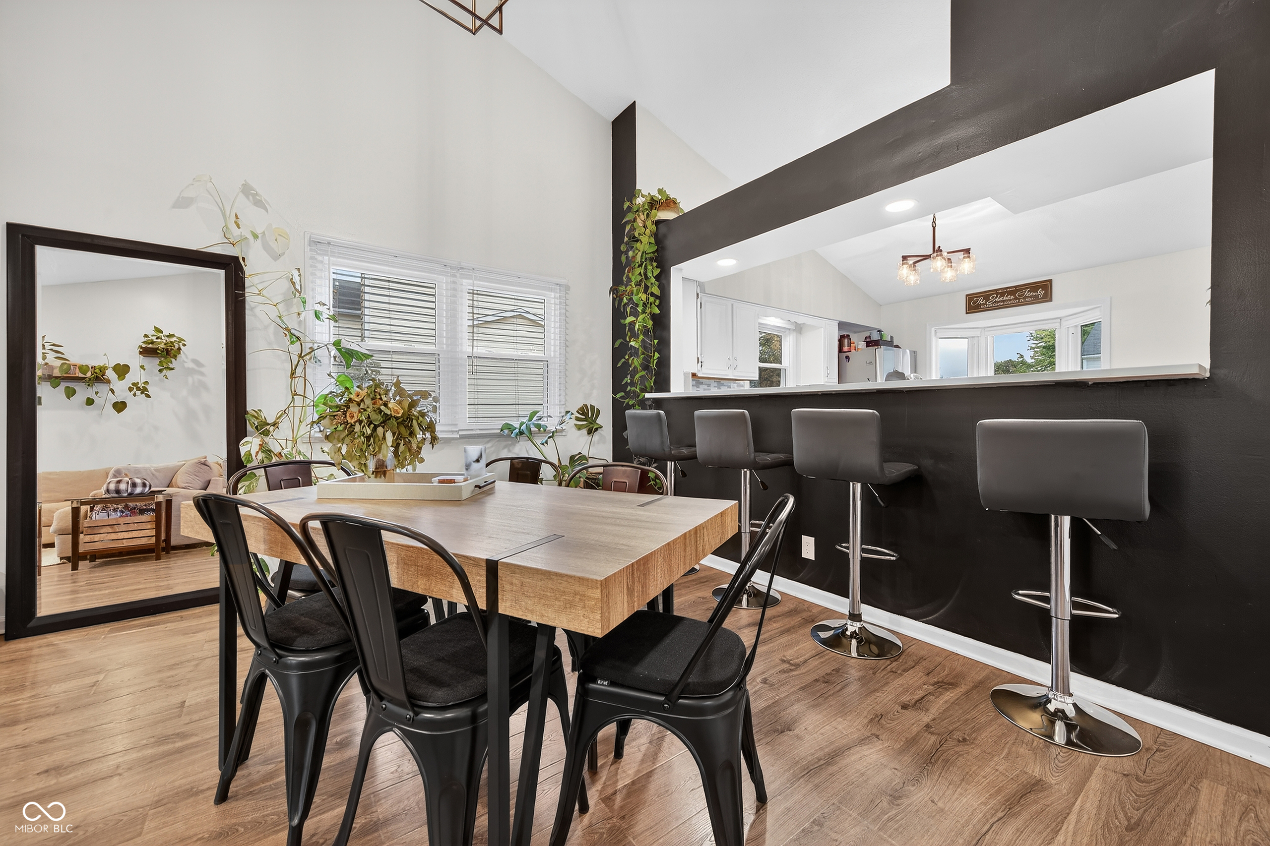 9419 Hadway Drive Indianapolis, IN 46256 - Photo 11 of 35