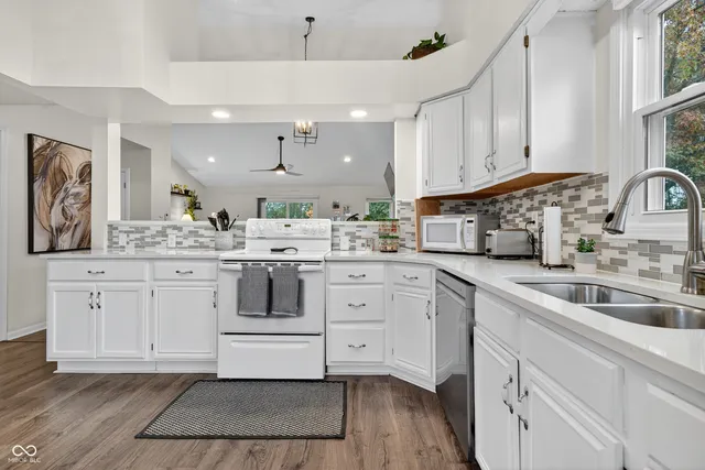 $309,900 | 9419 Hadway Drive, Indianapolis, IN 46256